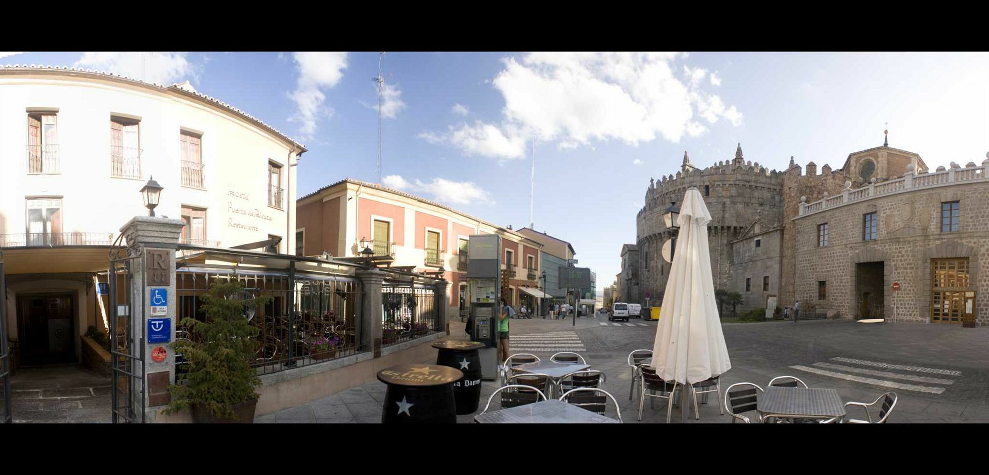 Hostal Restaurante Puerta Del Alcazar Ávila Exteriér fotografie