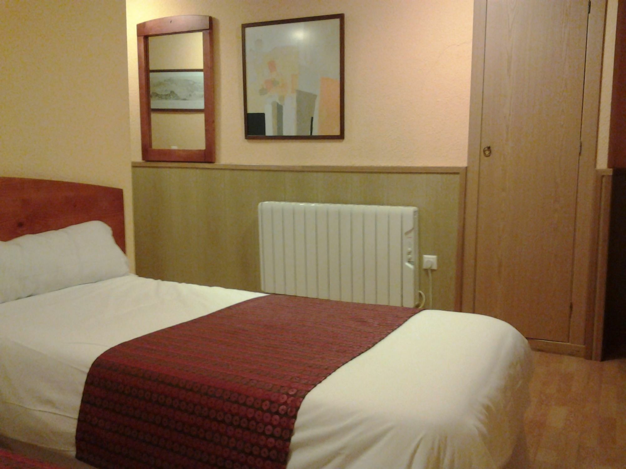 Hostal Restaurante Puerta Del Alcazar Ávila Exteriér fotografie